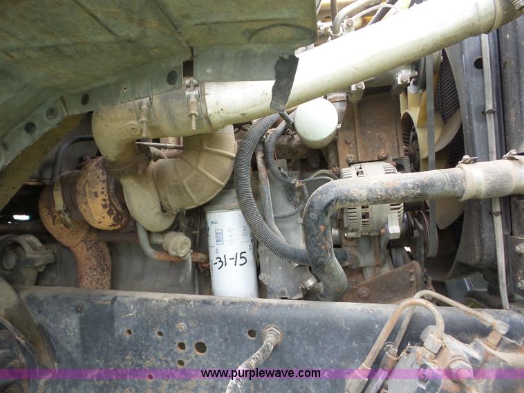 image for item BZ9614 1995 Ford L8000 applicator truck