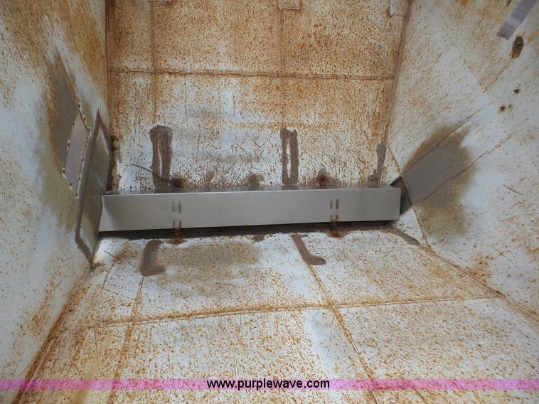 image for item BZ9614 1995 Ford L8000 applicator truck