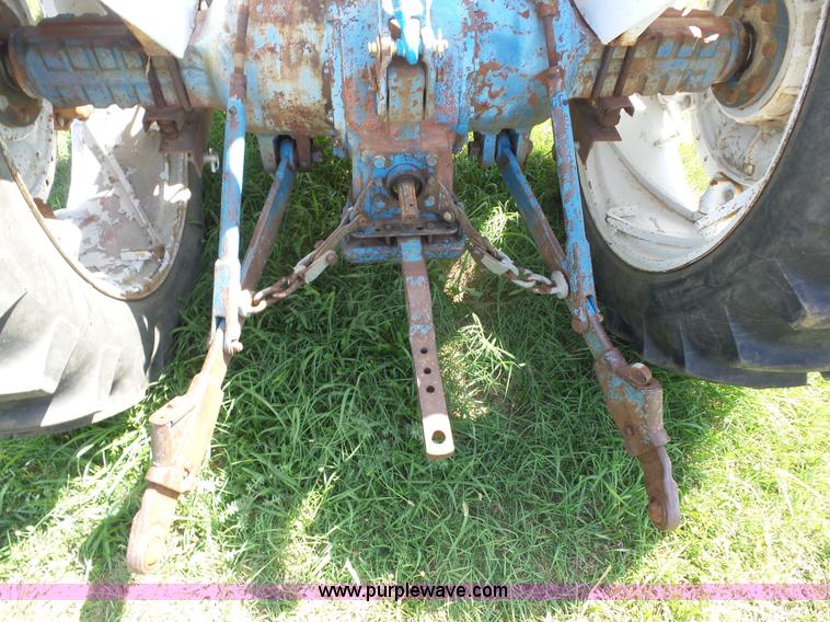 image for item BZ9646 Ford 4000 tractor