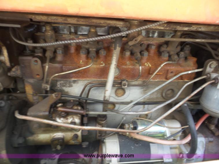 image for item BZ9648 1969 Massey-Ferguson 175 tractor