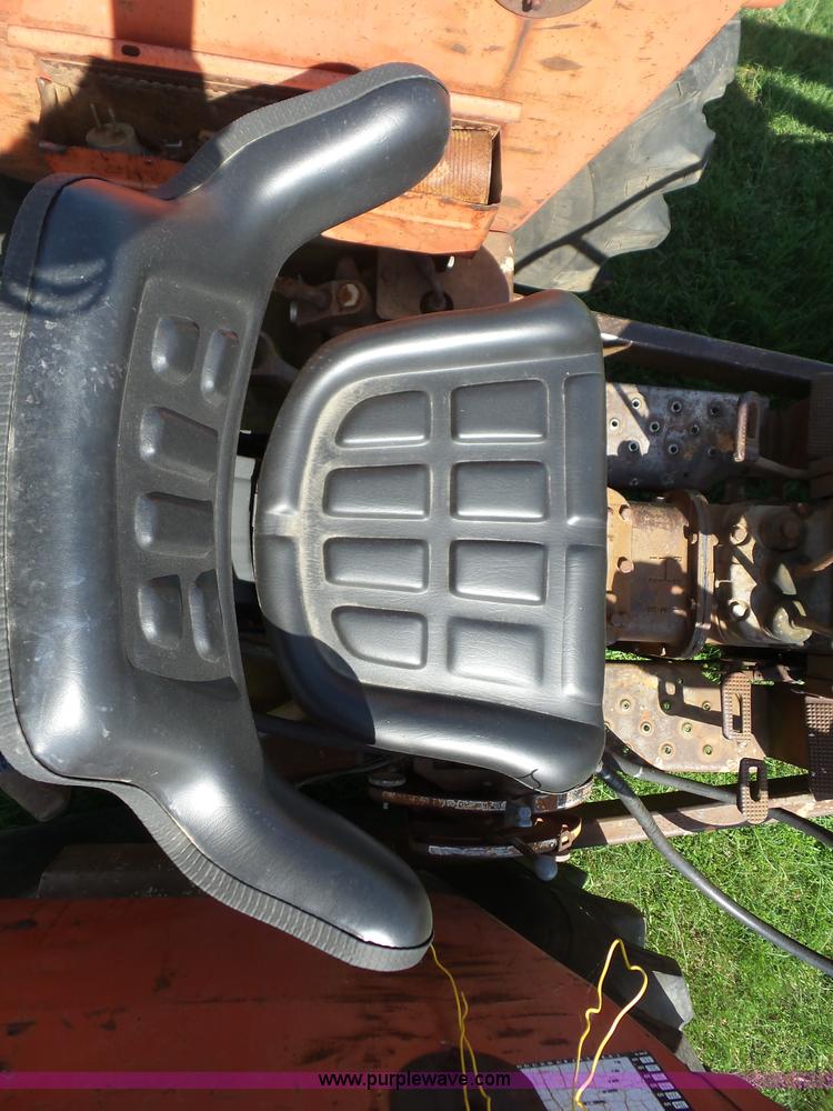 image for item BZ9648 1969 Massey-Ferguson 175 tractor