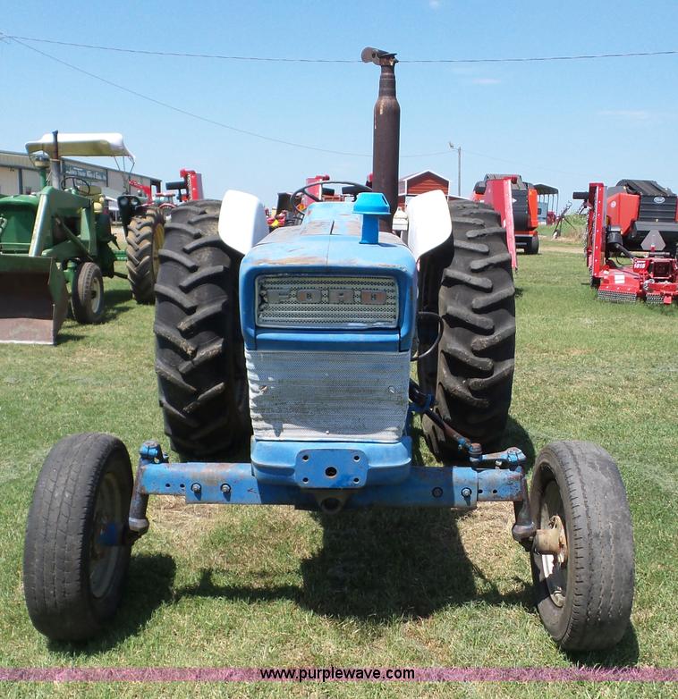 image for item BZ9649 Ford 4000 tractor