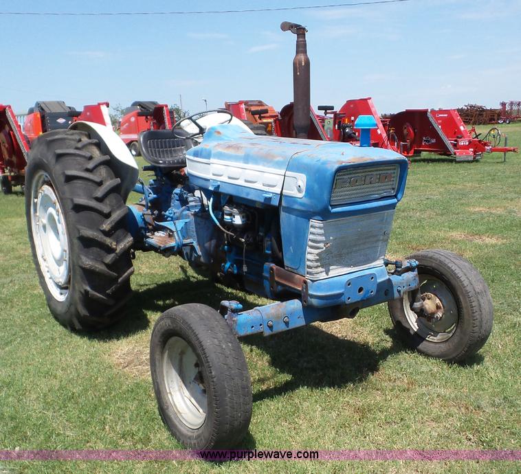 image for item BZ9649 Ford 4000 tractor