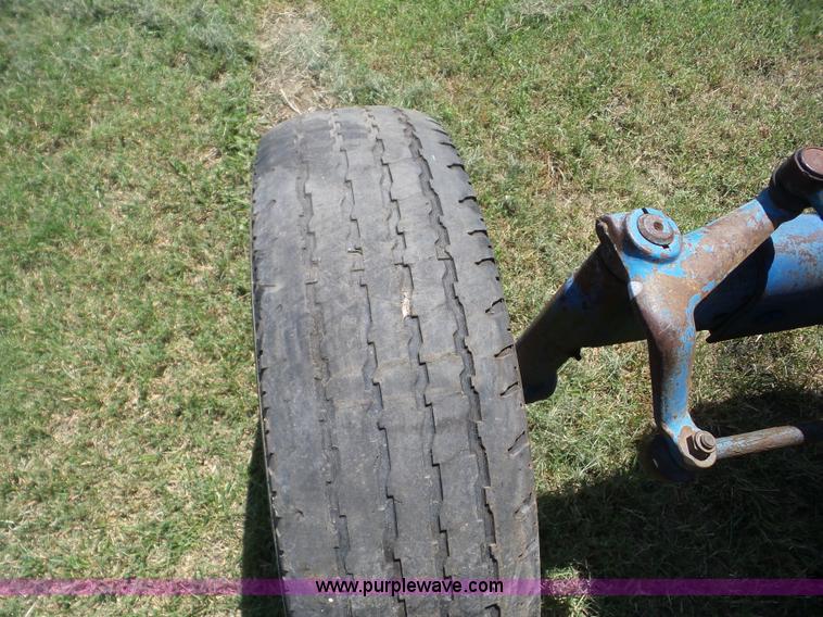 image for item BZ9649 Ford 4000 tractor