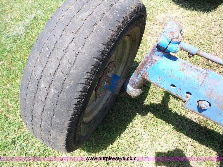 image for item BZ9649 Ford 4000 tractor