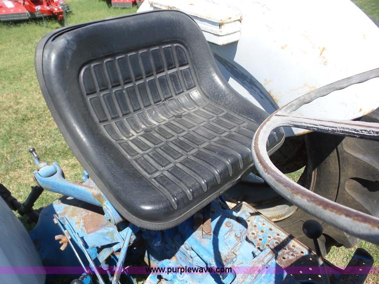 image for item BZ9649 Ford 4000 tractor