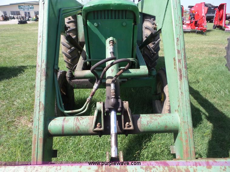 image for item BZ9650 1967 John Deere 2510 tractor