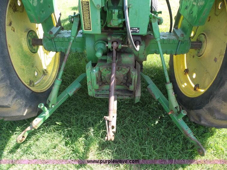 image for item BZ9650 1967 John Deere 2510 tractor