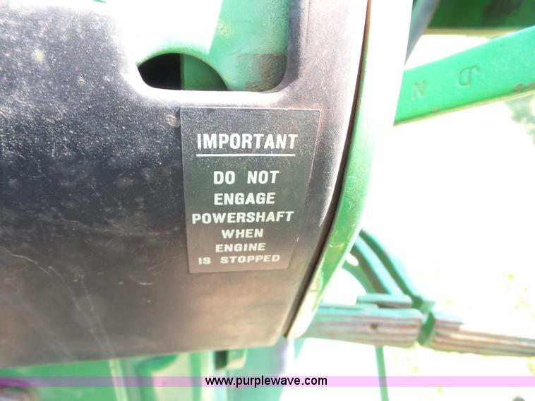 image for item BZ9650 1967 John Deere 2510 tractor