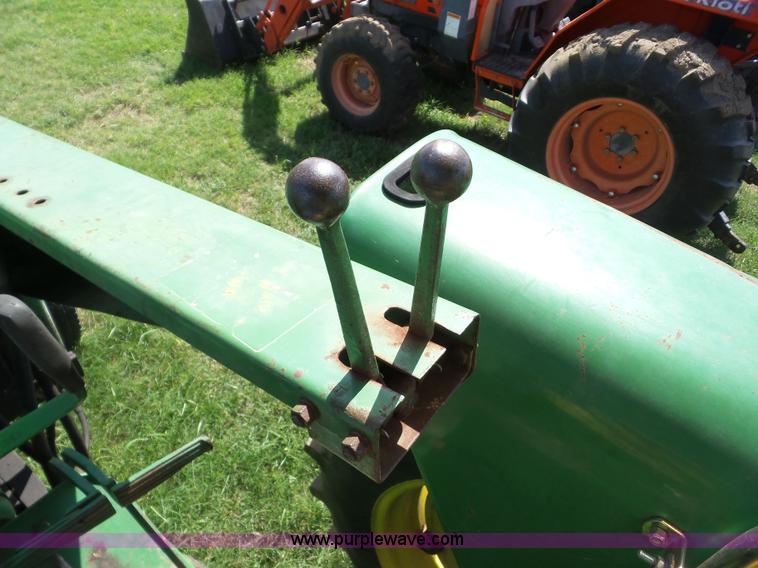 image for item BZ9650 1967 John Deere 2510 tractor