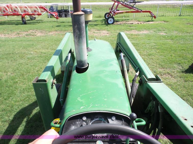 image for item BZ9650 1967 John Deere 2510 tractor