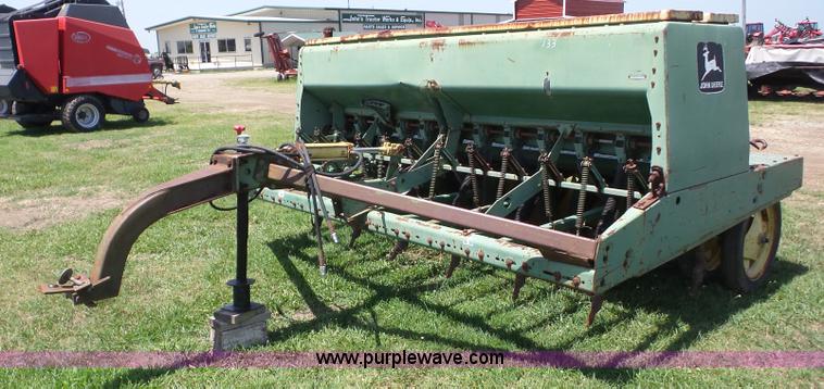 image for item BZ9651 John Deere 9350 grain drill
