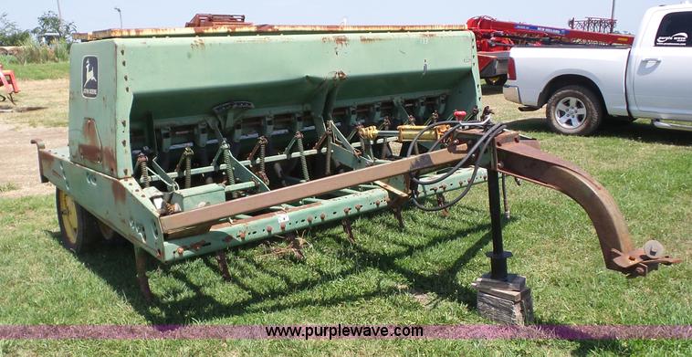 image for item BZ9651 John Deere 9350 grain drill