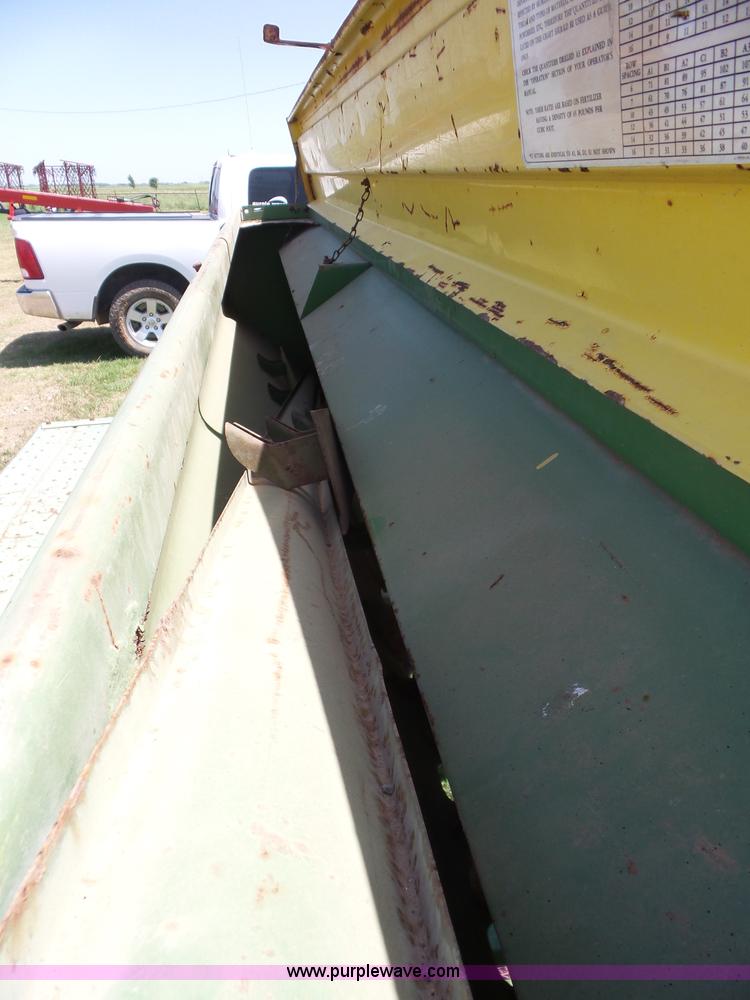 image for item BZ9651 John Deere 9350 grain drill