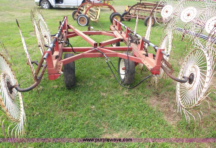 image for item BZ9655 H&S Bi-fold 8 hay rake