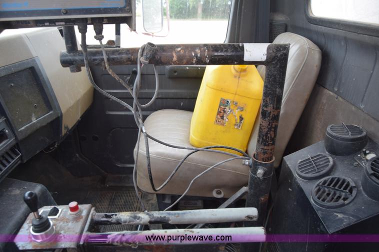 image for item CB9224 RotoMix 600-16 commercial feed mixer