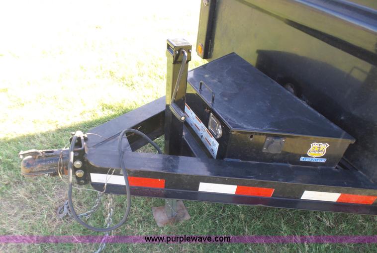 image for item CD9352 2015 Load Trail dump trailer