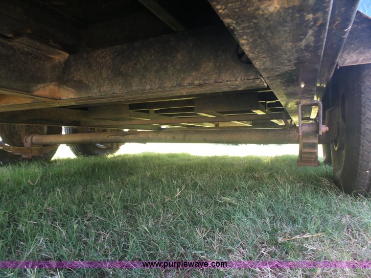 image for item CD9352 2015 Load Trail dump trailer