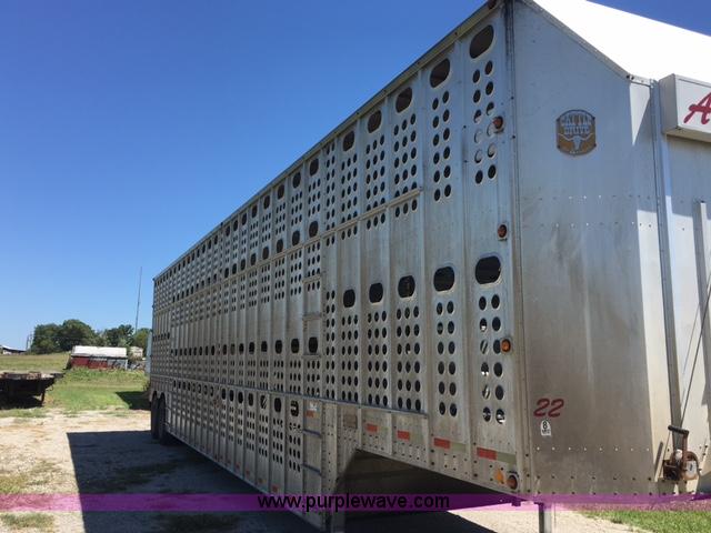 image for item F1647 1998 Merritt Cattle Pot livestock trailer