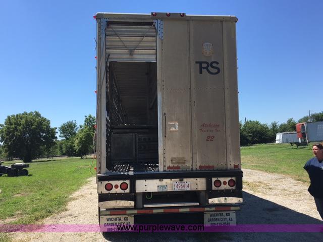 image for item F1647 1998 Merritt Cattle Pot livestock trailer