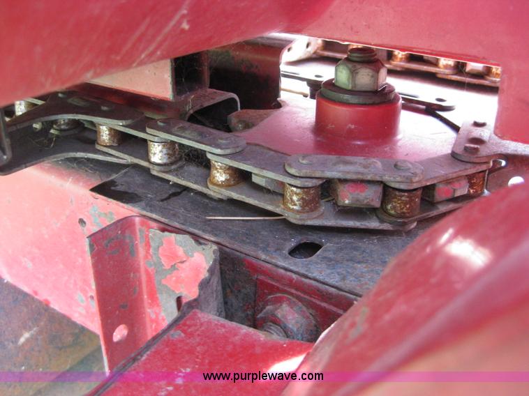 image for item F1649 Case IH 1083 corn head