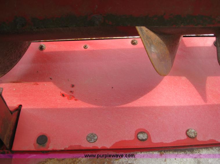 image for item F1649 Case IH 1083 corn head