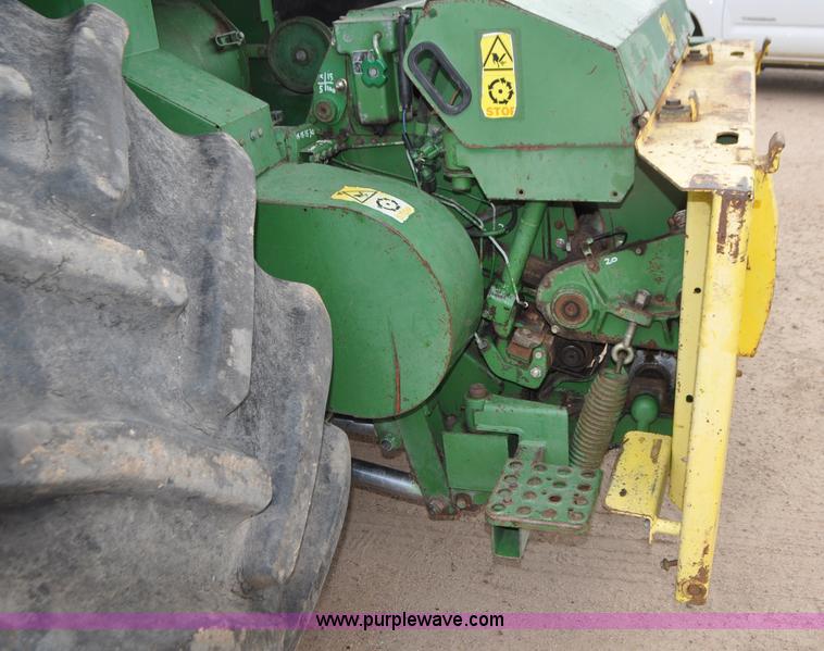 image for item G7428 1994 John Deere 6810 forage harvester