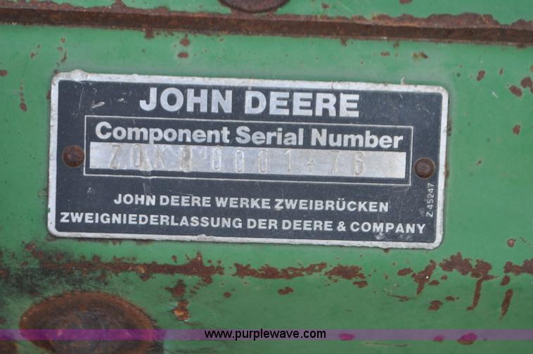 image for item G7428 1994 John Deere 6810 forage harvester