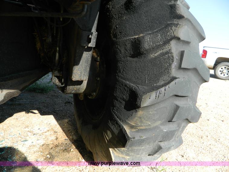 image for item J5124 2002 Case WDX1101 self-propelled windrower