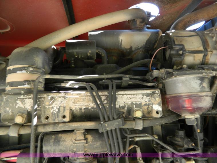 image for item J5124 2002 Case WDX1101 self-propelled windrower