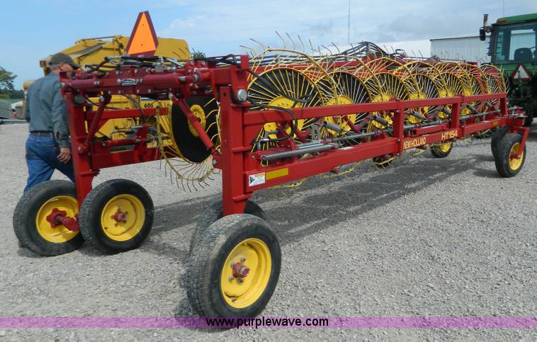 image for item J8822 2002 New Holland HT154 hay rake