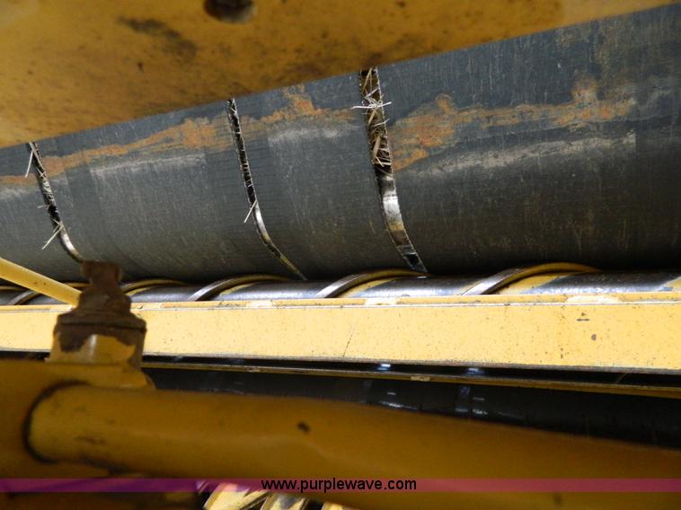 image for item J8823 2001 Vermeer 605XL round baler