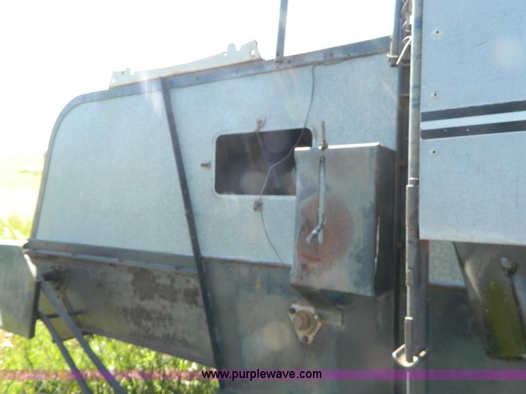 image for item J8844 Gleaner F combine