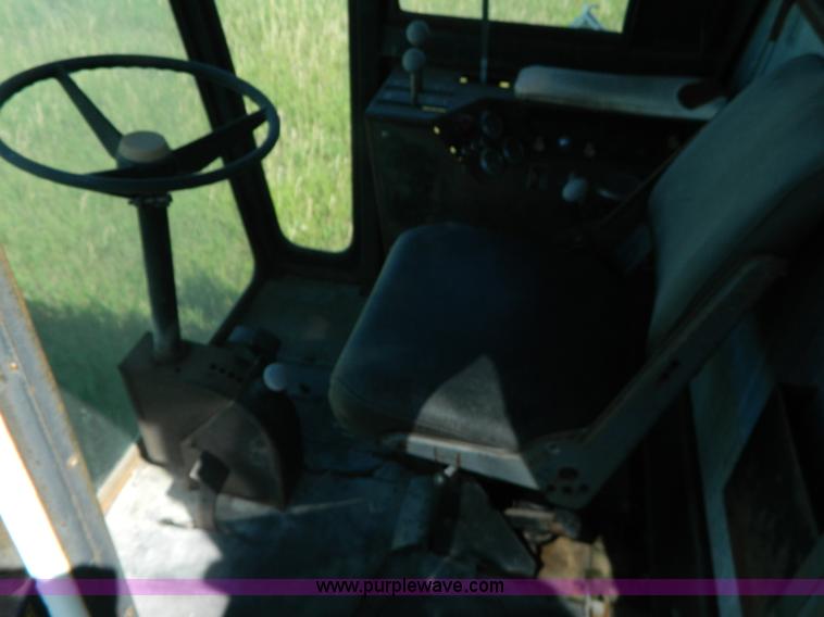 image for item J8844 Gleaner F combine