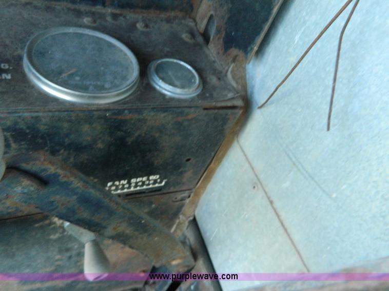 image for item J8844 Gleaner F combine