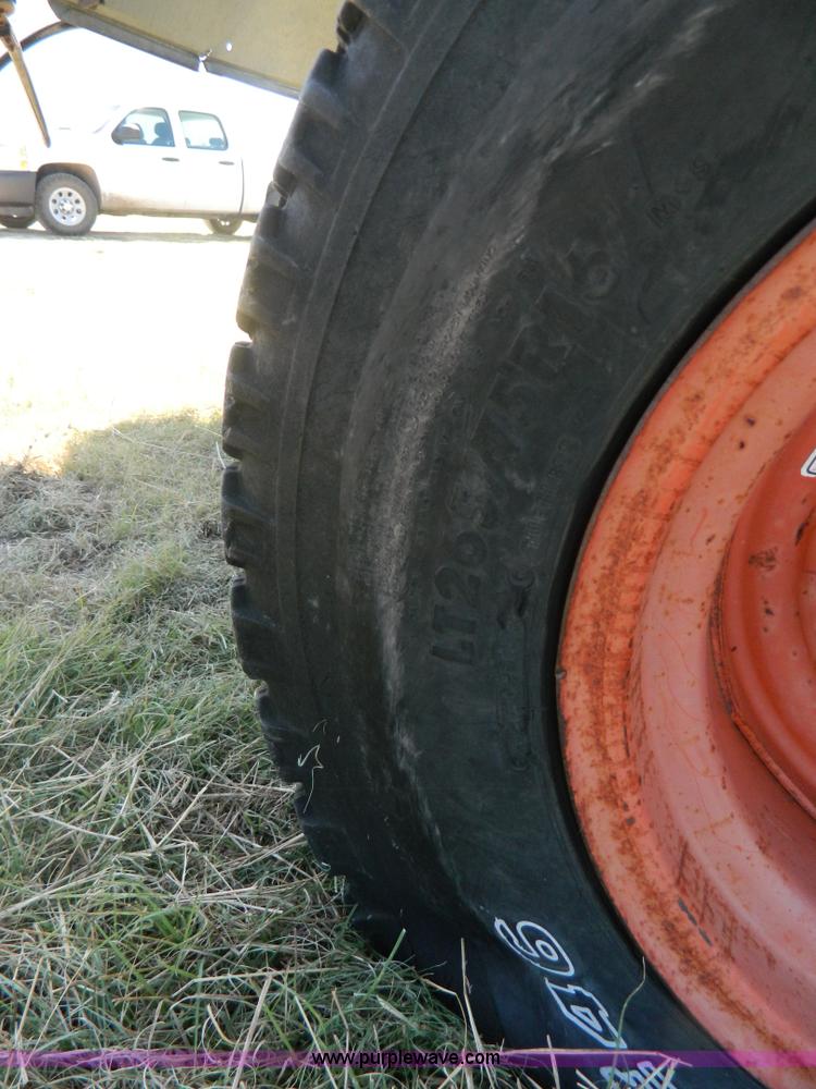 image for item J8848 1981 Gleaner F2 combine