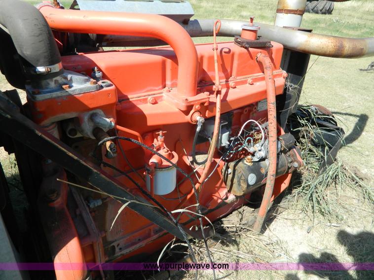 image for item J8850 Allis Chalmers 3500 six cylinder diesel engine