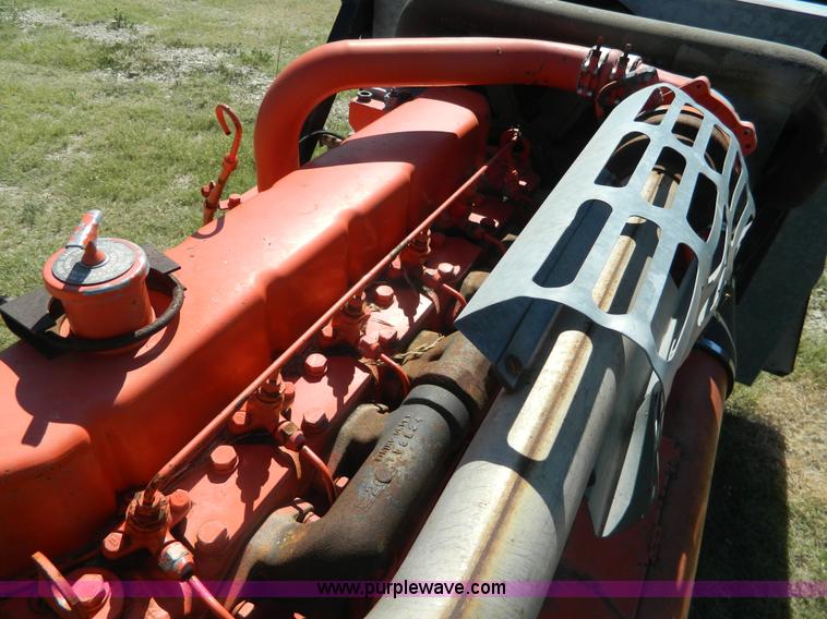 image for item J8850 Allis Chalmers 3500 six cylinder diesel engine