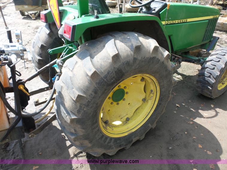 image for item K1641 John Deere 990 MFWD tractor