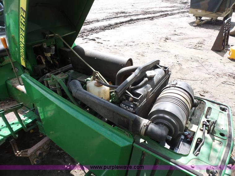 image for item K1641 John Deere 990 MFWD tractor