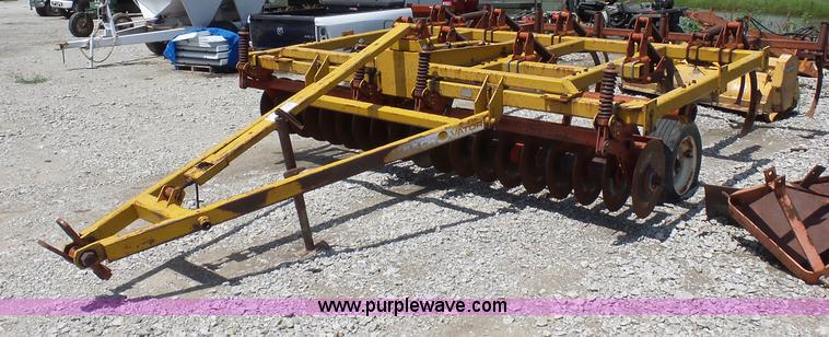 image for item K1643 Chisel plow