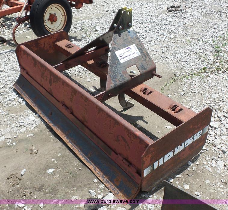 image for item K1646 Howse box blade