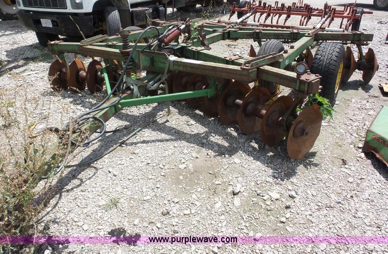 image for item K1653 John Deere disk