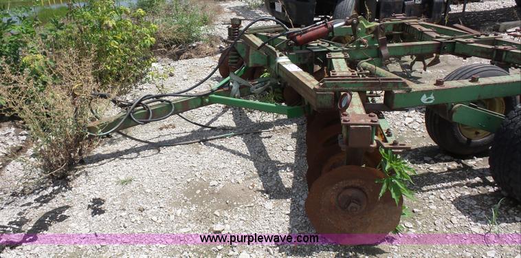 image for item K1653 John Deere disk