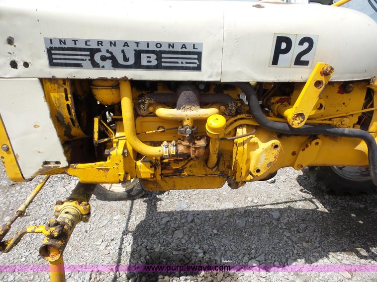 image for item K1672 International Cub tractor