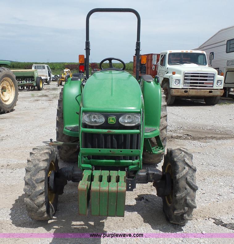 image for item K1673 2004 John Deere 4320 tractor