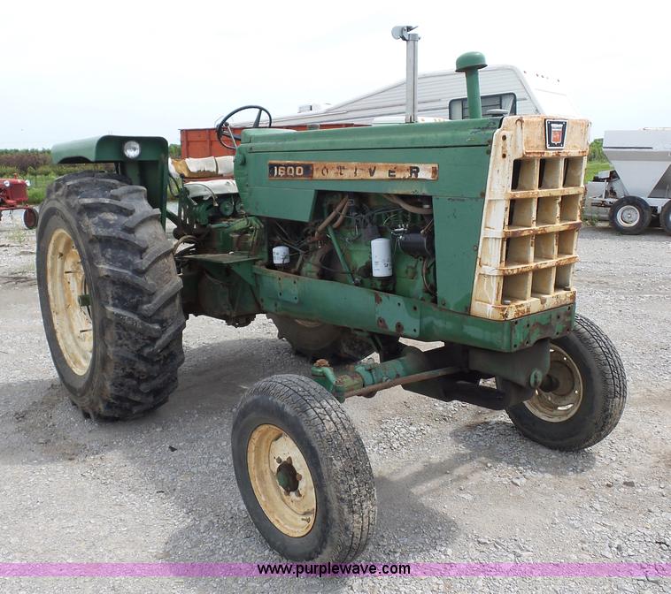 image for item K1674 Oliver 1600 tractor