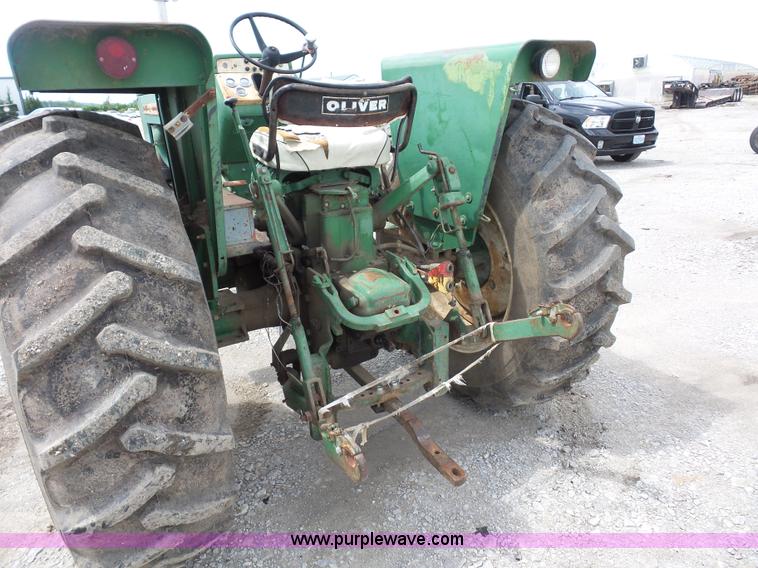 image for item K1674 Oliver 1600 tractor
