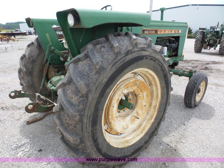 image for item K1674 Oliver 1600 tractor