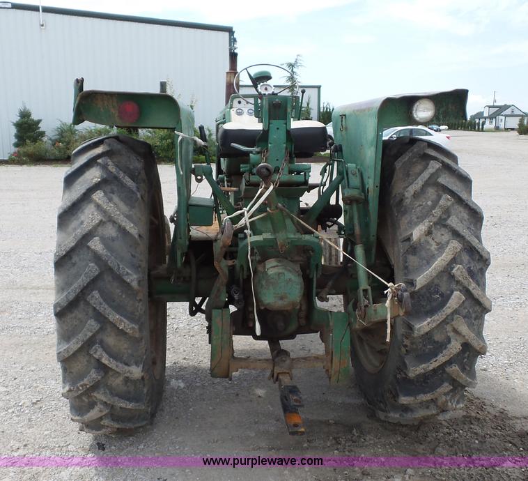 image for item K1675 Oliver 1650 tractor